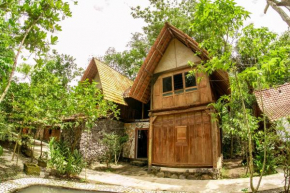 Villa Kampung Ayem Riverside